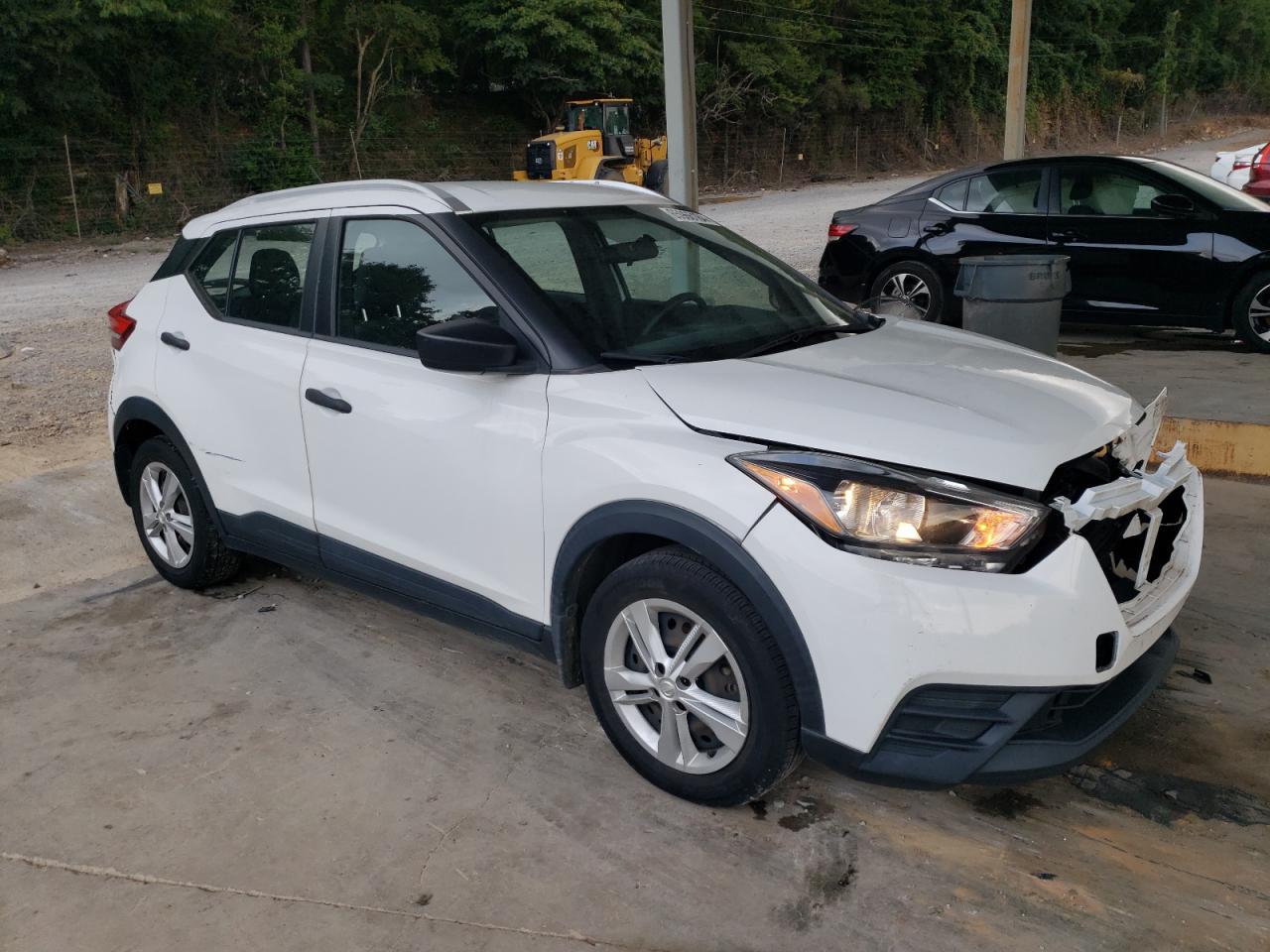 2019 Nissan Kicks VIN 3N1CP5CU5KL534267 Copart auction photo, front end damage thumbnail 4