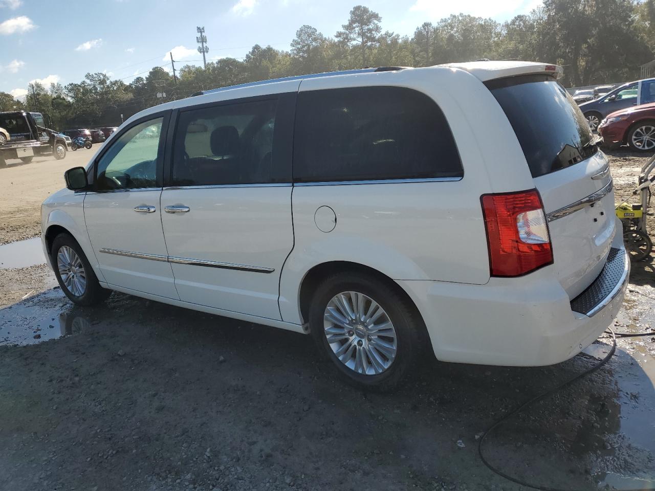 2012 Chrysler Town & Country VIN 2C4RC1GG2CR368715 Copart auction photo, top/roof / side damage thumbnail 2