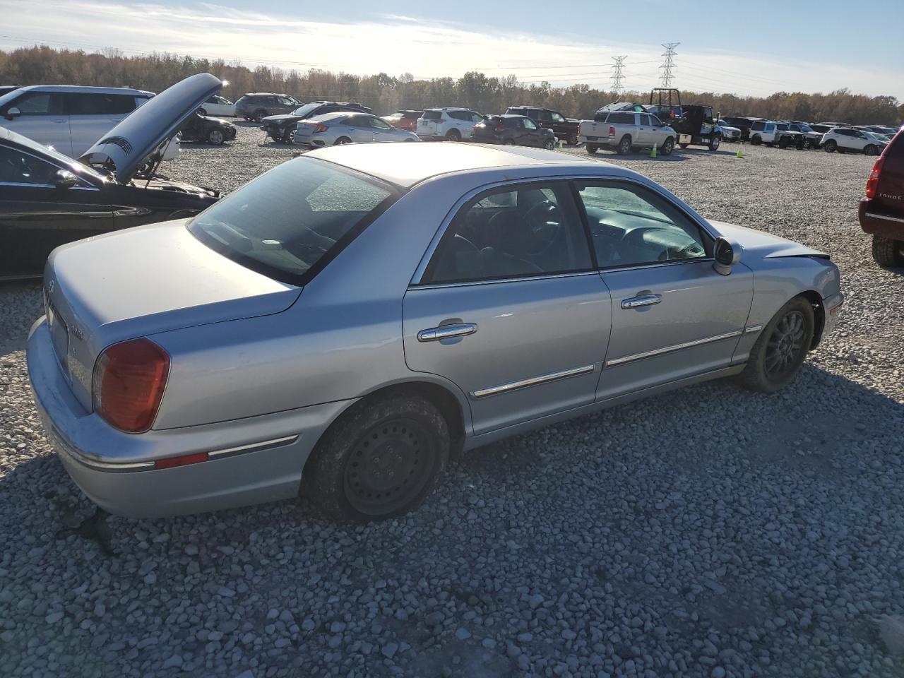 2004 Hyundai Grandeur VIN KMHFU45E84A328515 Copart auction photo, minor dent/scratches damage thumbnail 3
