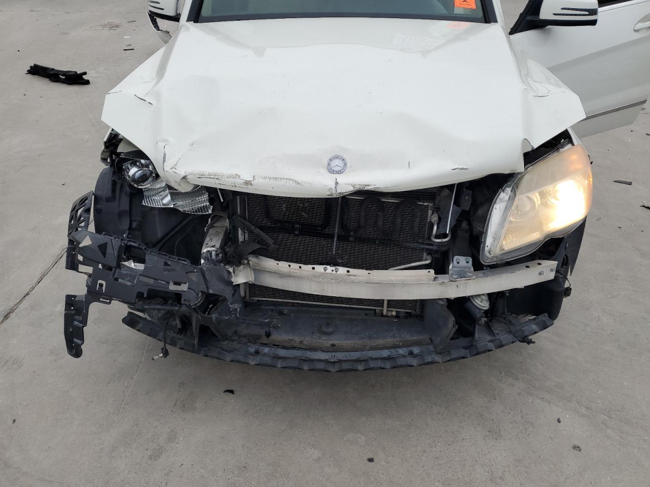 2011 Mercedes-Benz GLK-klasse VIN WDCGG5GB8BF663857 Copart auction photo, front end damage thumbnail 11