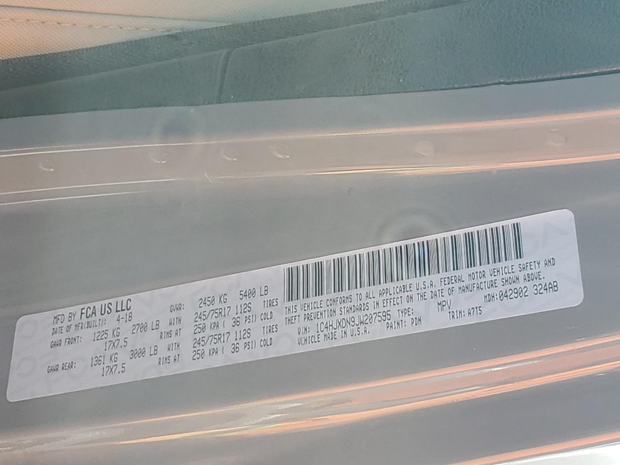 2018 Jeep Wrangler VIN 1C4HJXDN9JW207595 Copart auction photo, minor dent/scratches damage thumbnail 13