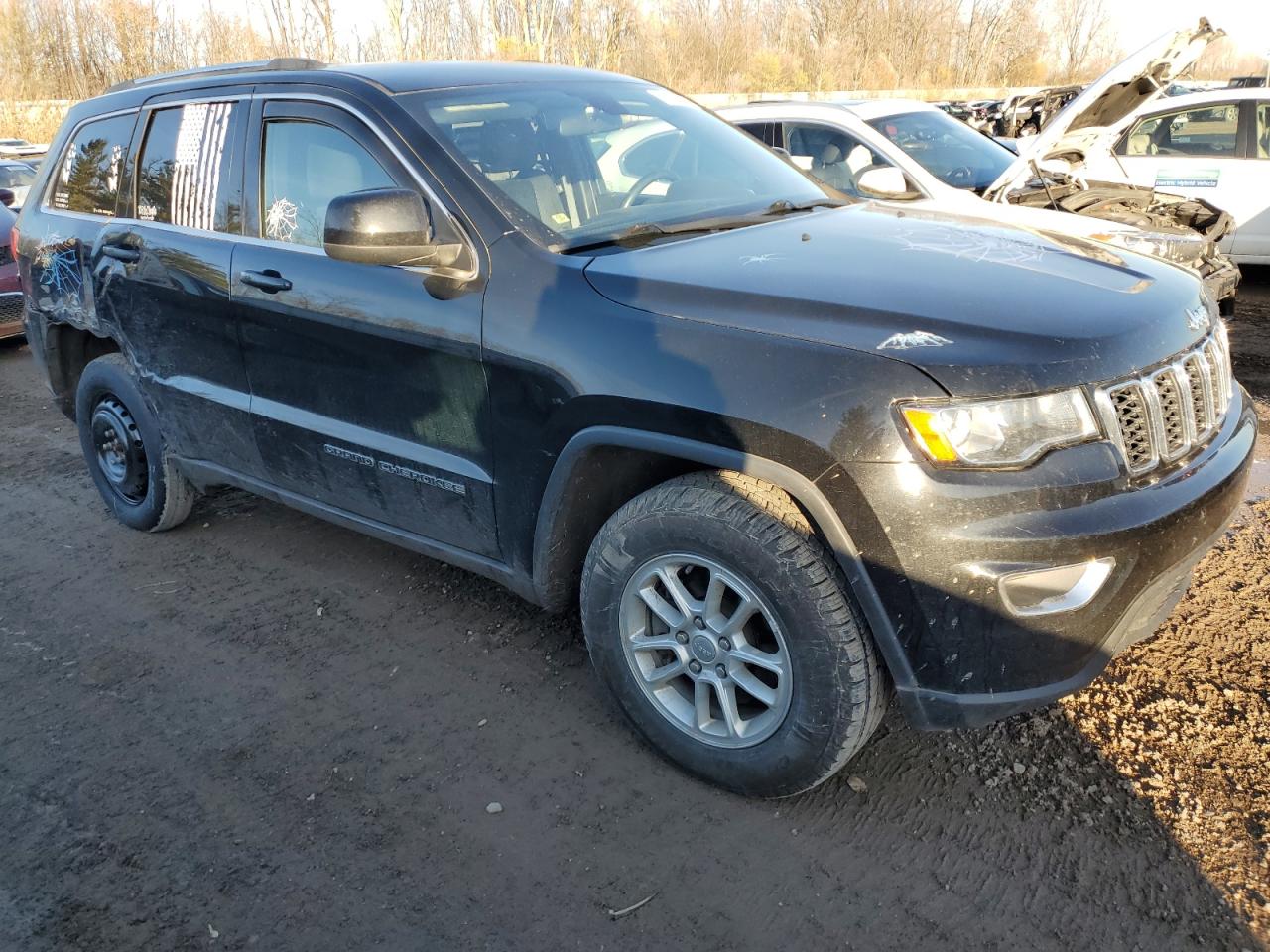 2019 Jeep Grand Cherokee VIN 1C4RJFAG8KC608529 Copart auction photo, side / minor dent/scratches damage thumbnail 4