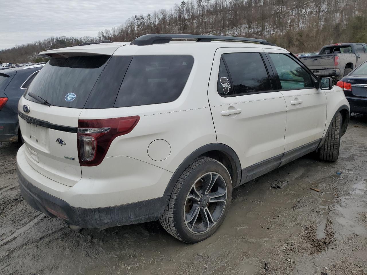 2015 Ford Explorer VIN 1FM5K8GT4FGB87012 Copart auction photo, top/roof damage thumbnail 3