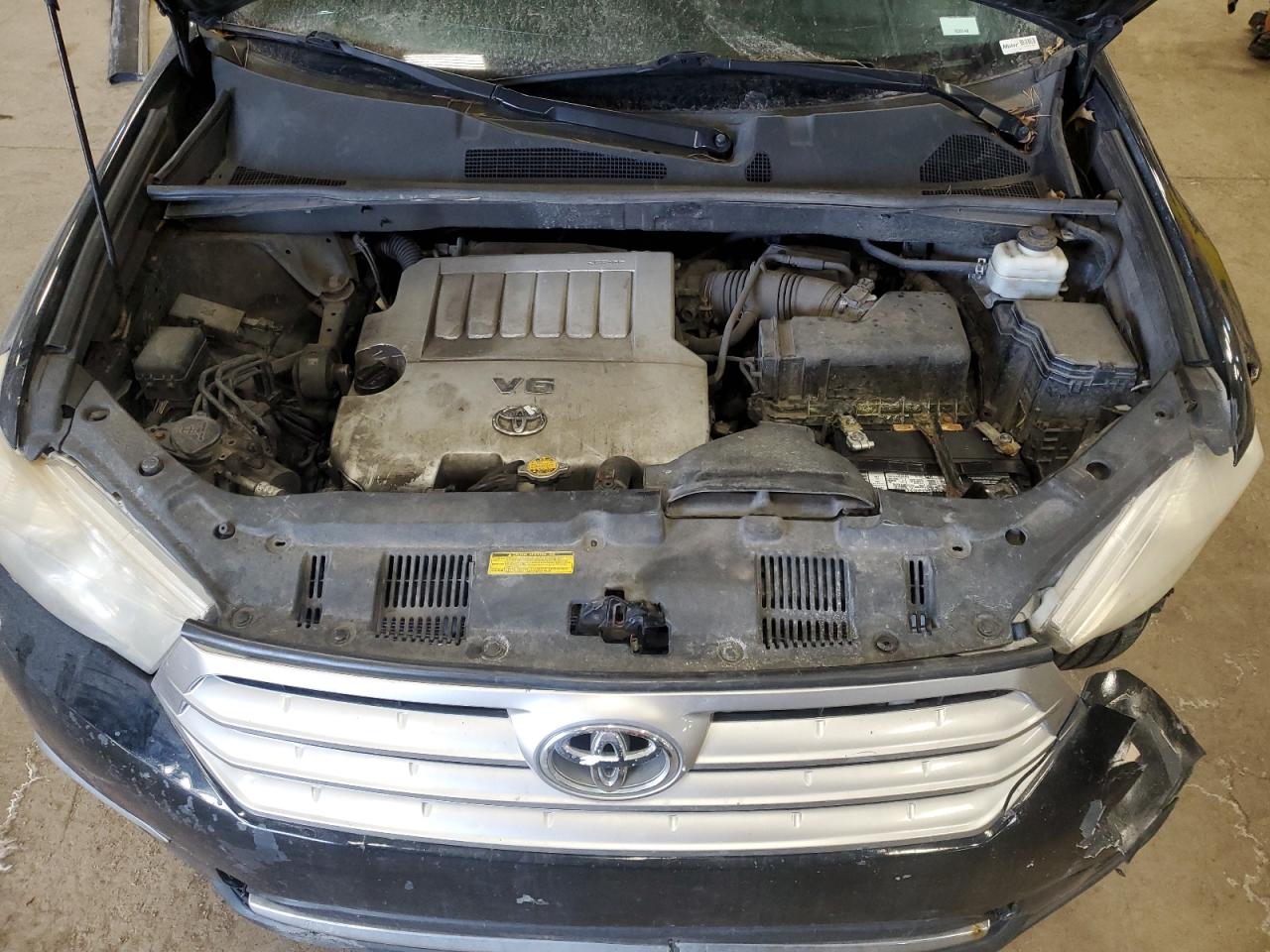 2011 Toyota Highlander VIN 5TDDK3EH3BS041038 Copart auction photo, front end / rear end damage thumbnail 12