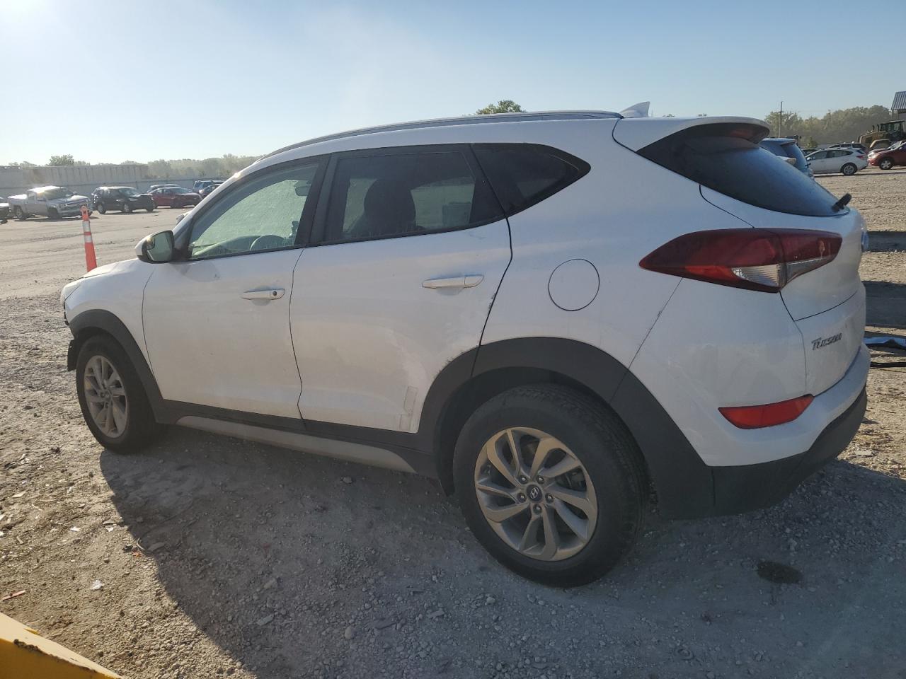 2018 Hyundai Tucson VIN KM8J33A40JU675819 Copart auction photo, front end damage thumbnail 2