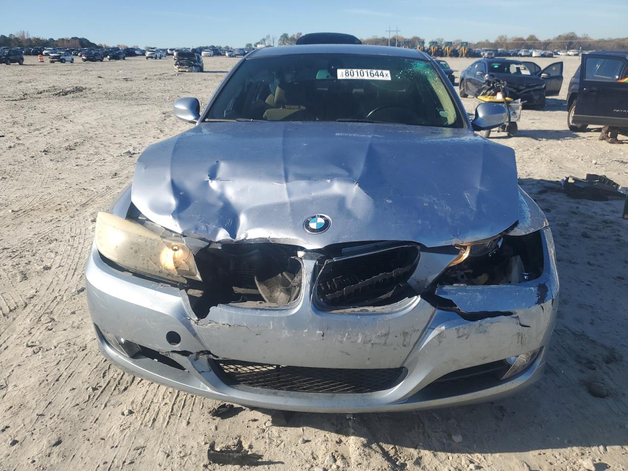 2011 BMW 3er VIN WBAPH7C55BA801444 Copart auction photo, front end / rear end damage thumbnail 5