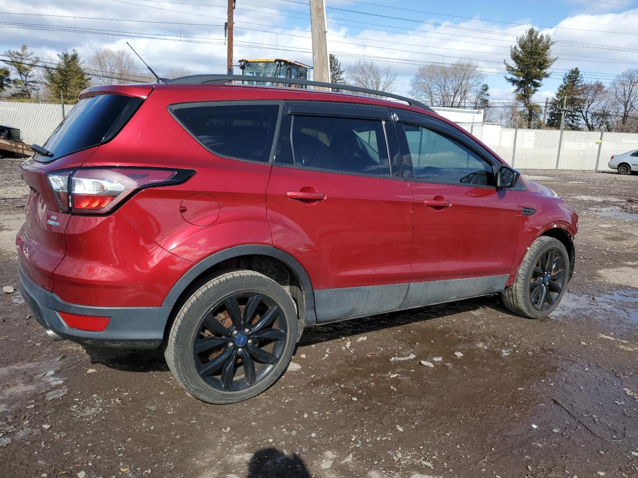 2018 Ford Escape VIN 1FMCU9GD5JUD46453 Copart auction photo, front end / side damage thumbnail 3