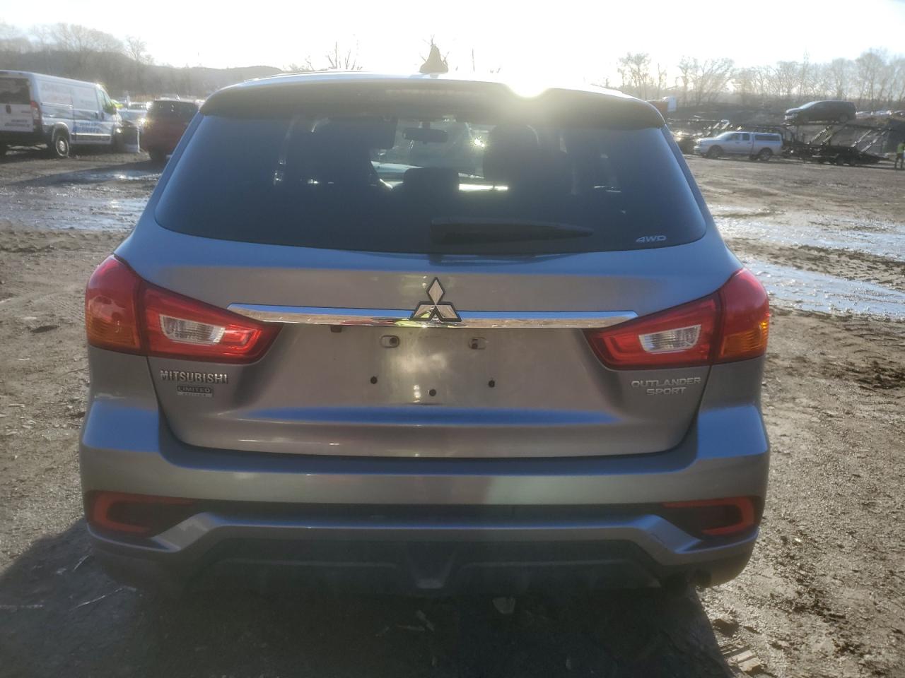 2018 Mitsubishi Outlander VIN JA4AR3AUXJZ028618 Copart auction photo, front end damage thumbnail 6