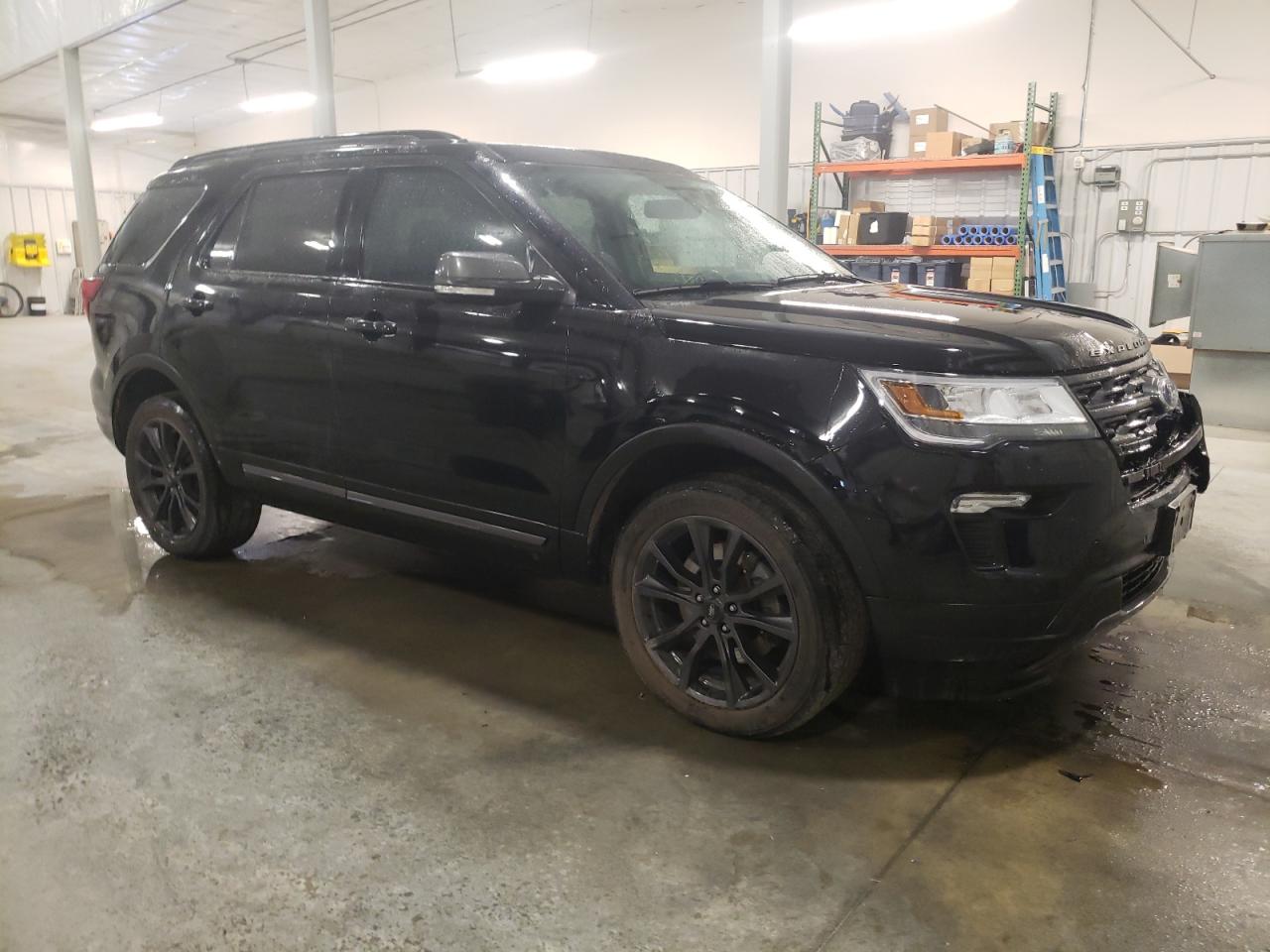 2018 Ford Explorer VIN 1FM5K8D83JGB86152 Copart auction photo, front end / side damage thumbnail 4