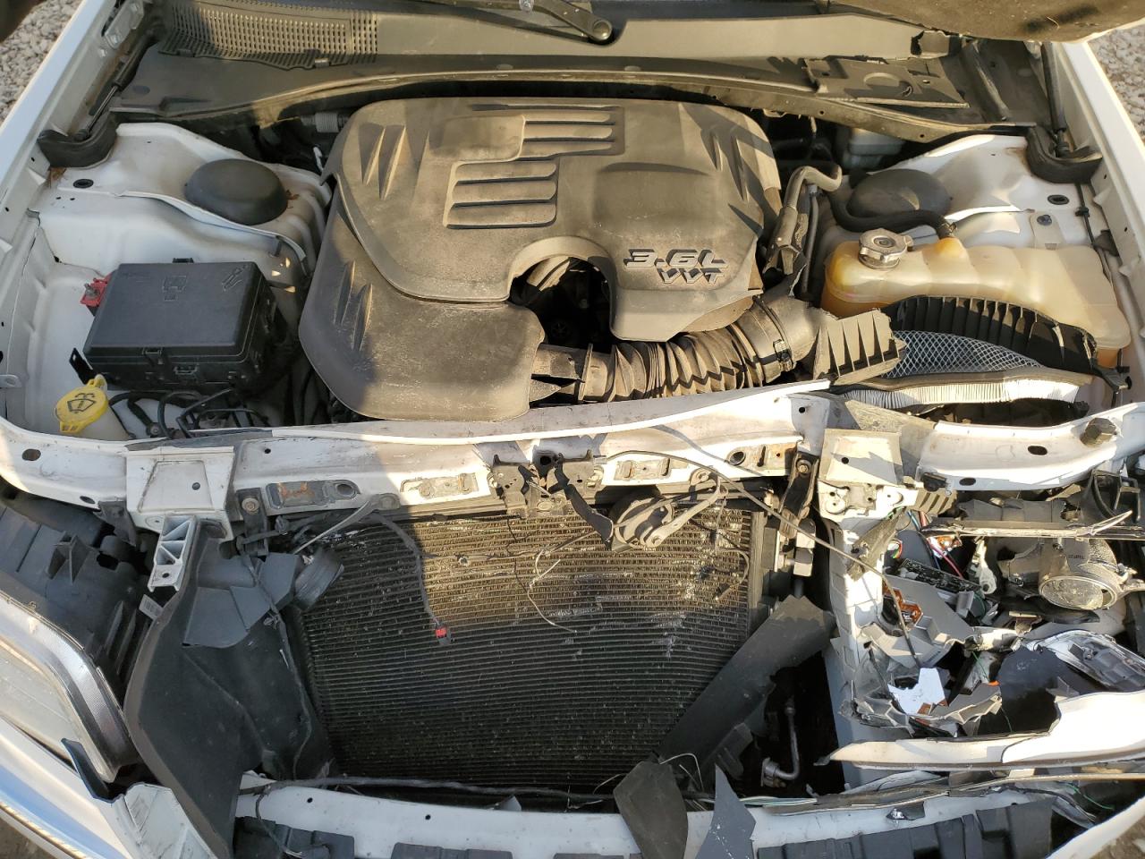 2014 Chrysler 300 VIN 2C3CCAAGXEH212773 Copart auction photo, front end damage thumbnail 11