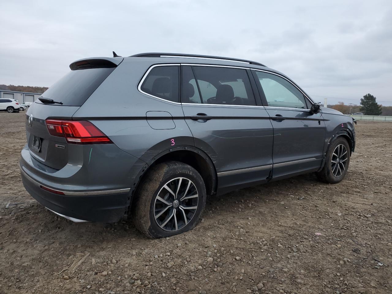 2021 Volkswagen Tiguan VIN 3VV2B7AXXMM091676 Copart auction photo, all over damage thumbnail 3