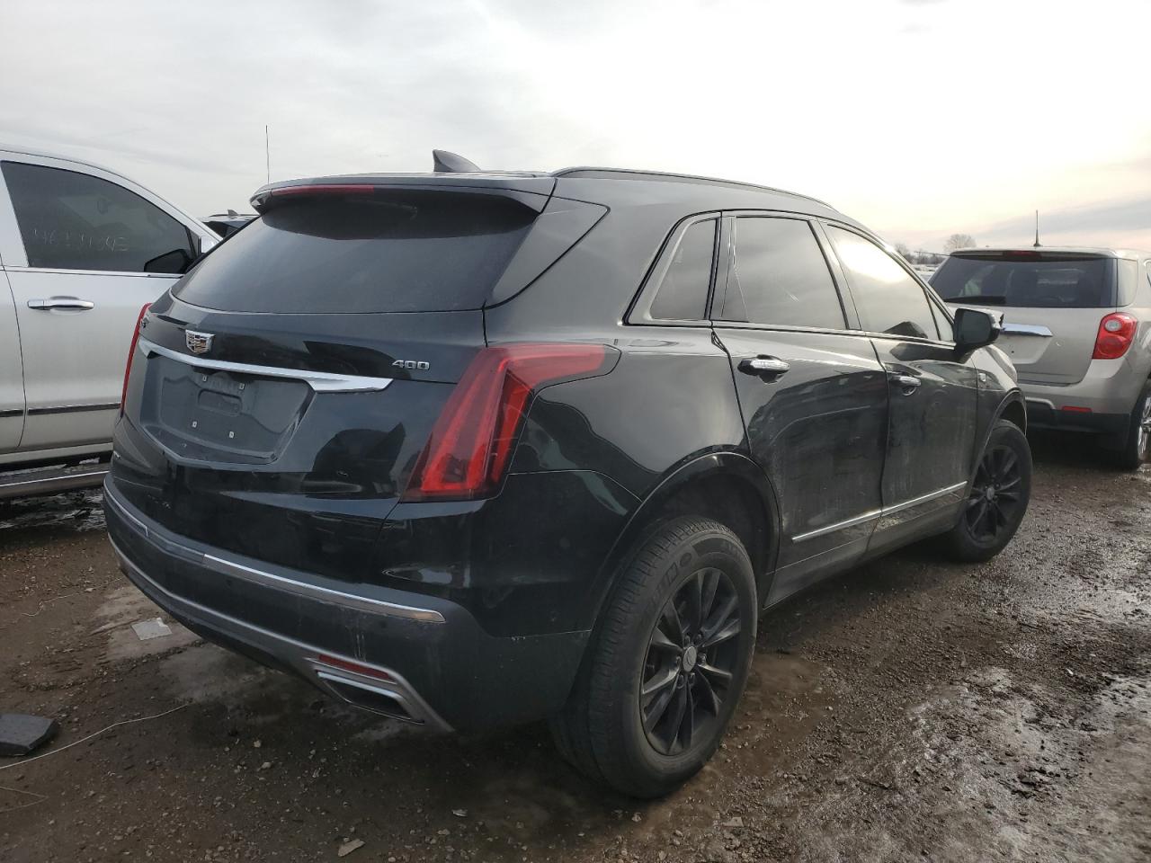 2021 Cadillac XT5 VIN 1GYKNDRS9MZ141571 Copart auction photo, front end damage thumbnail 3