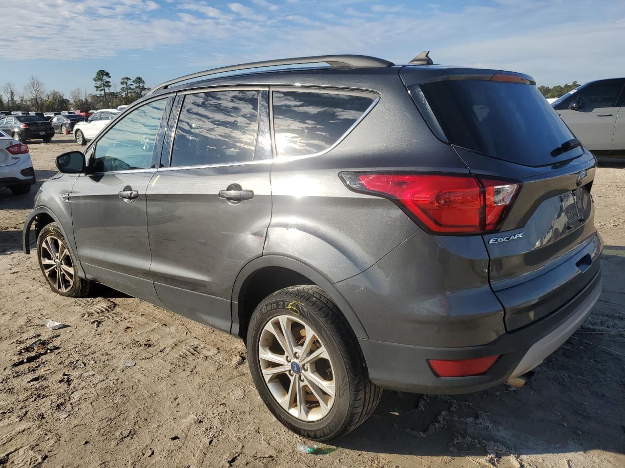 2019 Ford Escape VIN 1FMCU9HD4KUB56109 Copart auction photo, front end / side damage thumbnail 2