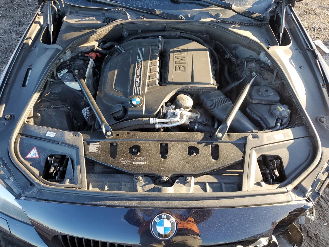 2013 BMW 5er VIN WBAFU7C52DDU68984 Copart auction photo, front end damage thumbnail 11