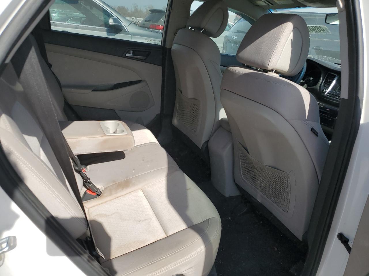 2016 Hyundai Tucson VIN KM8J33A40GU062107 Copart auction photo, rear end damage thumbnail 11