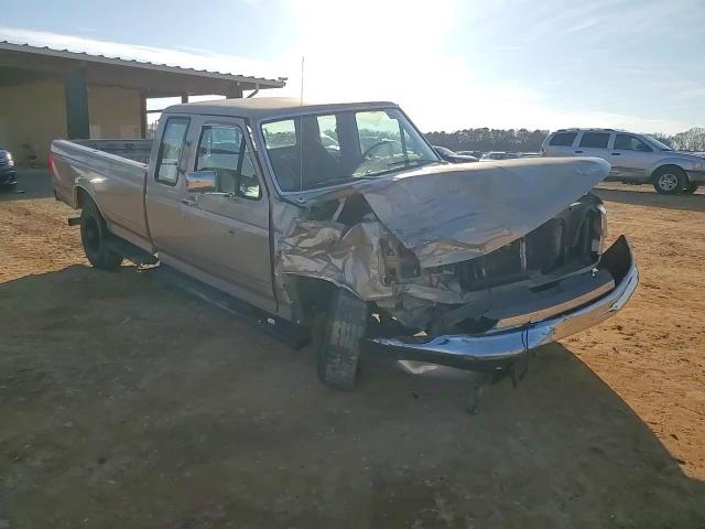 1993 Ford F250 VIN 1FTHX25M2PKB23111 Copart auction photo, front end / side damage thumbnail 10