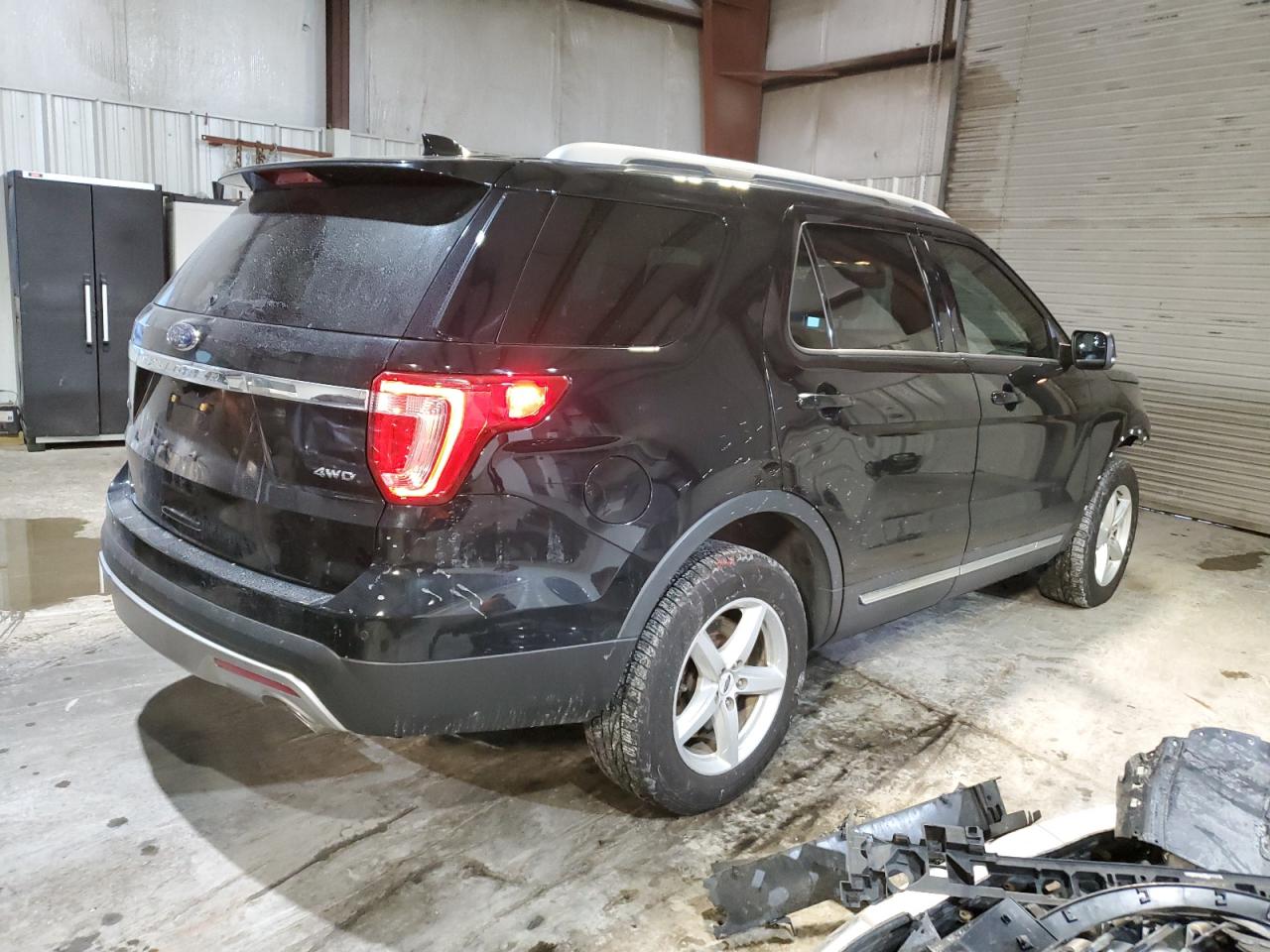 2017 Ford Explorer VIN 1FM5K8D87HGA65506 Copart auction photo, front end damage thumbnail 3