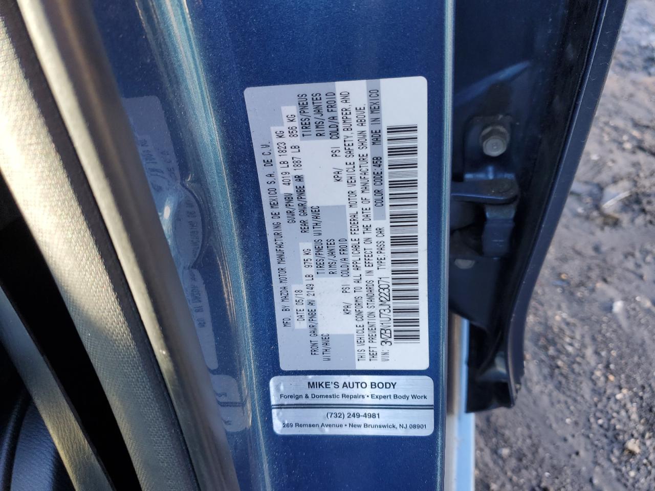 2018 Mazda 3 VIN 3MZBN1U73JM223071 Copart auction photo, side / minor dent/scratches damage thumbnail 12