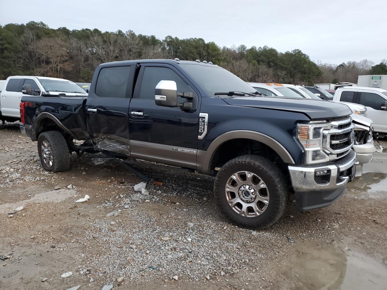 2022 Ford F250 VIN 1FT8W2BT3NEF97711 Copart auction photo, side / minor dent/scratches damage thumbnail 4