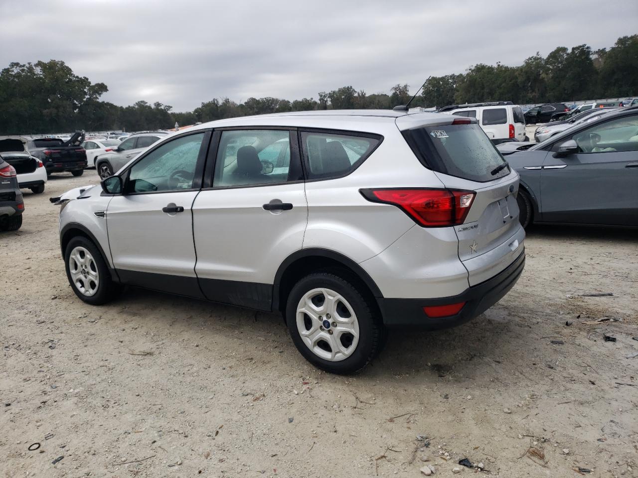 2019 Ford Escape VIN 1FMCU0F79KUB74565 Copart auction photo, front end damage thumbnail 2