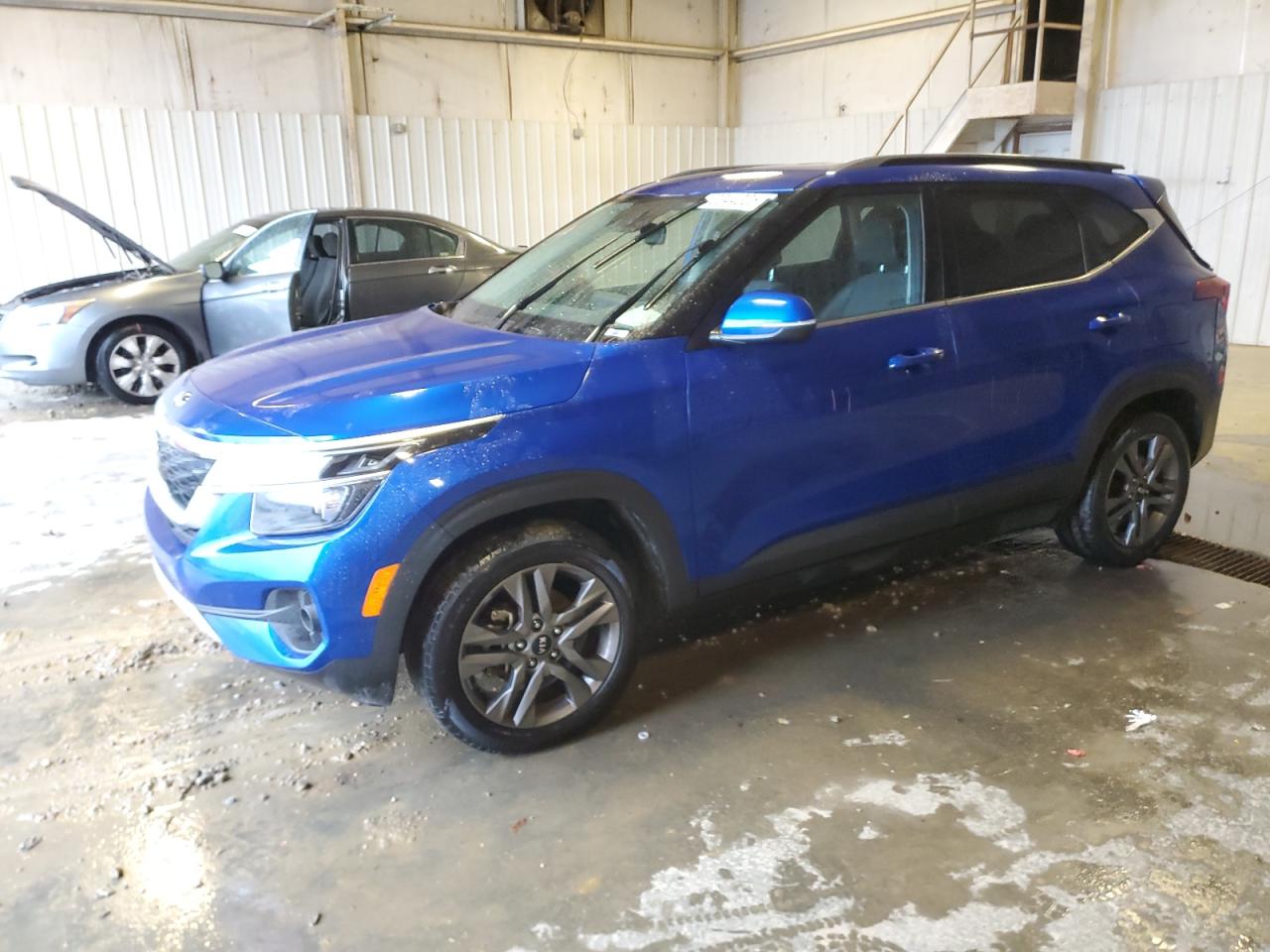 2021 KIA Seltos VIN KNDEU2AAXM7083236