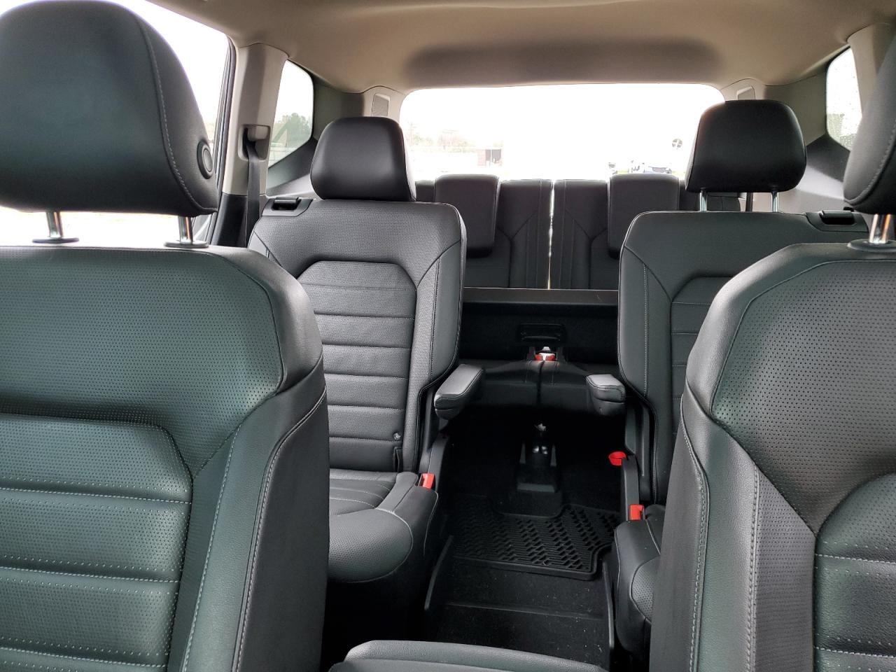 2019 Volkswagen Atlas VIN 1V2NR2CA9KC516224 Copart auction photo, front end / side damage thumbnail 10
