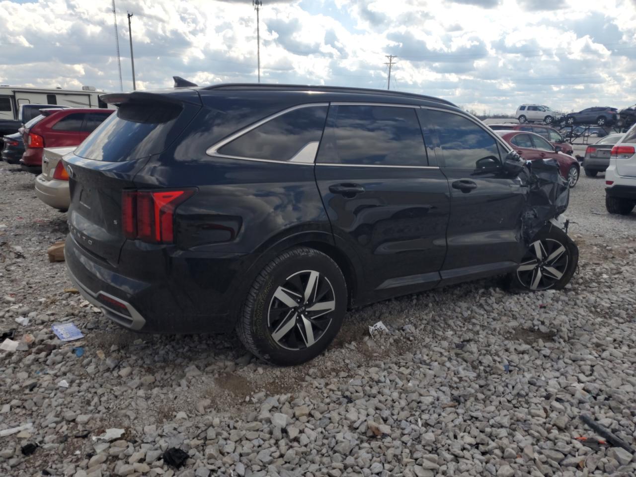 2021 KIA Sorento VIN 5XYRL4LC4MG056924 Copart auction photo, front end / side damage thumbnail 3
