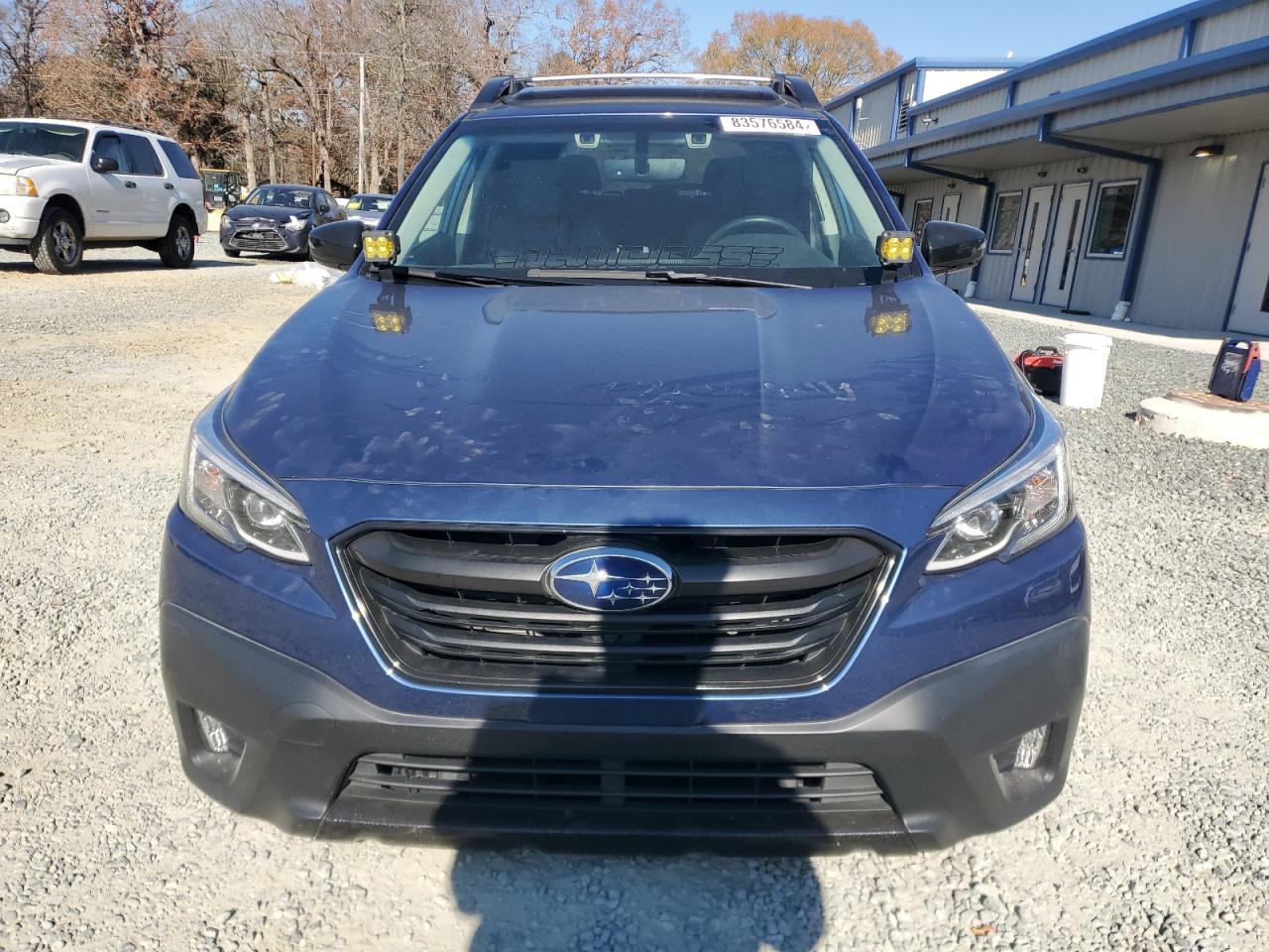 2020 Subaru Outback VIN 4S4BTGPD0L3134846 Copart auction photo, front end / minor dent/scratches damage thumbnail 5