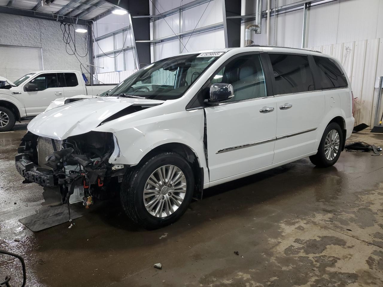 2015 Chrysler Town & Country VIN 2C4RC1CG6FR698108