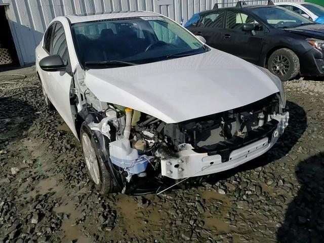 2011 Mazda 3 VIN JM1BL1VG8B1396493 Copart auction photo, front end damage thumbnail 13