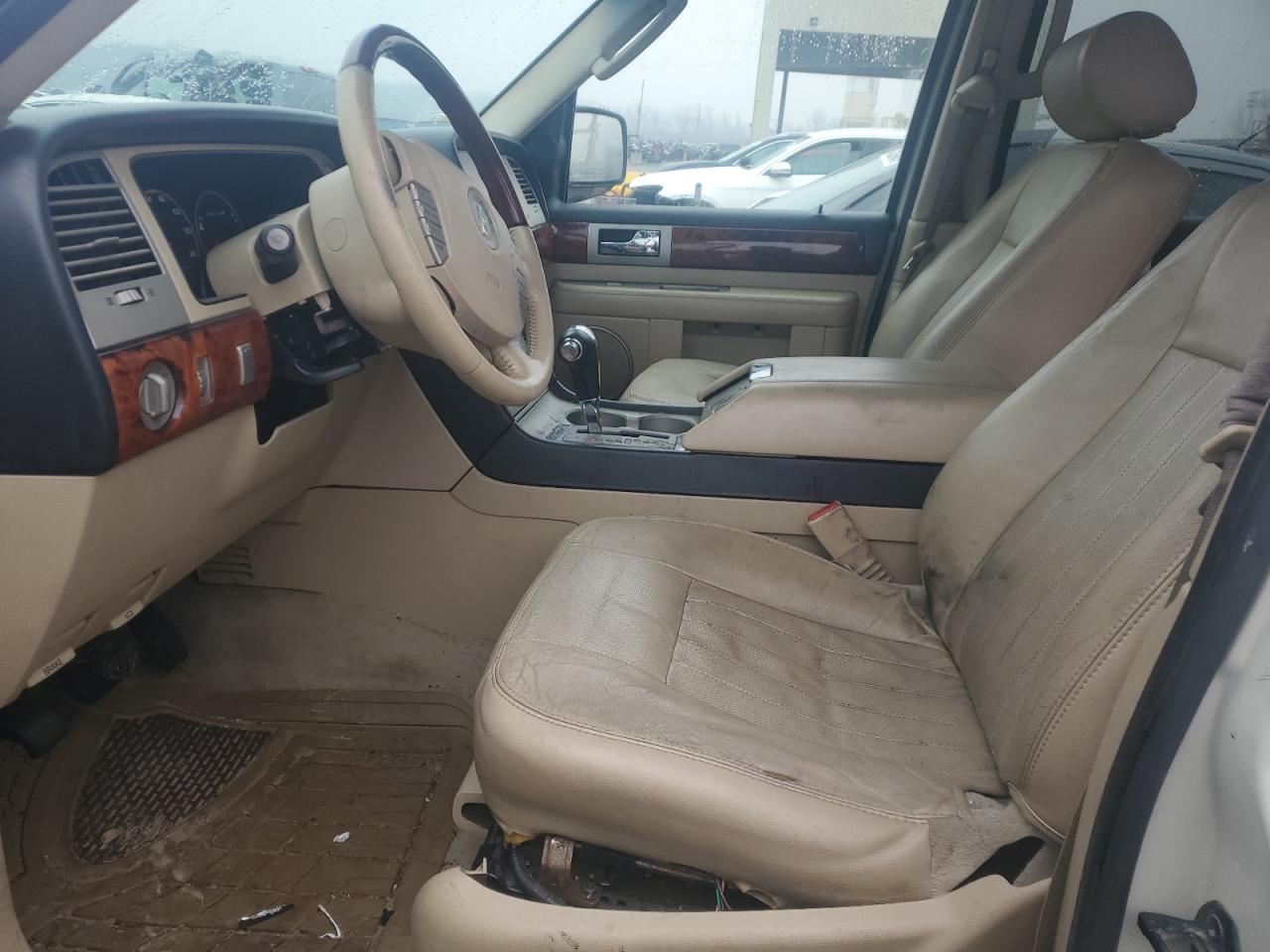 2005 Lincoln Navigator VIN 5LMFU28505LJ06747 Copart auction photo, undercarriage damage thumbnail 7