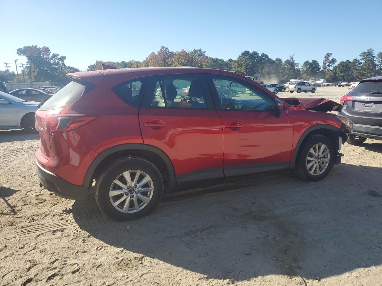 2016 Mazda CX-5 VIN JM3KE4BY6G0691783 Copart auction photo, front end damage thumbnail 3