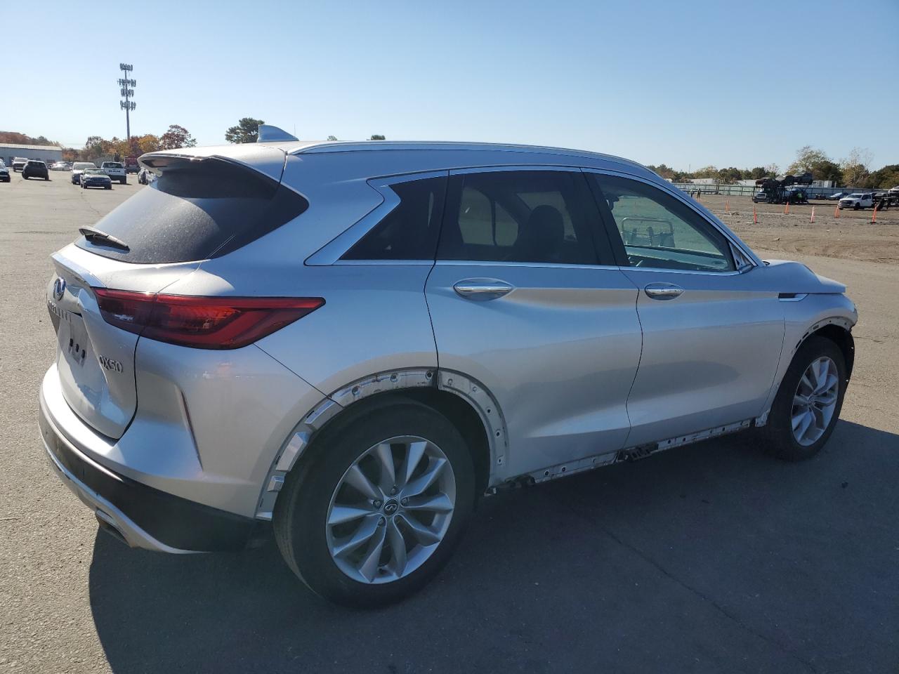 2019 Infiniti QX50 VIN 3PCAJ5M37KF136651 Copart auction photo, front end / rear end damage thumbnail 3