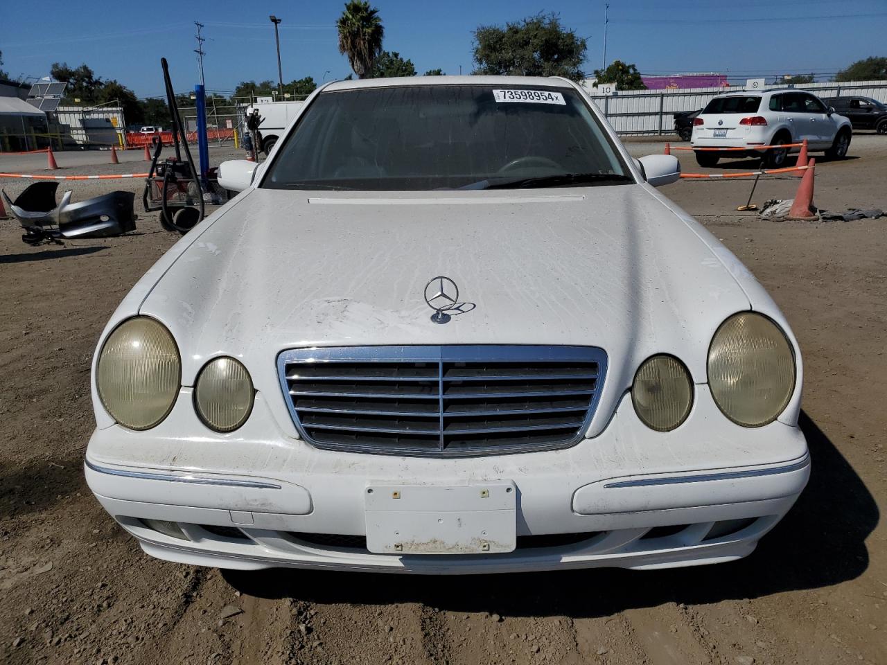 2001 Mercedes-Benz E-klasse VIN WDBJF65J81B381401 Copart auction photo, minor dent/scratches damage thumbnail 5