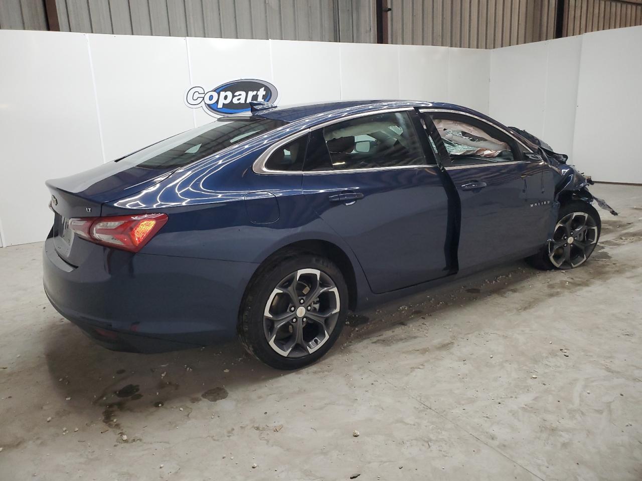 2022 Chevrolet Malibu VIN 1G1ZD5ST1NF180022 Copart auction photo, front end / side damage thumbnail 3