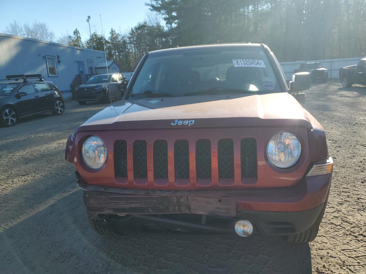 2013 Jeep Liberty (Patriot) VIN 1C4NJRFB8DD177314 Copart auction photo, front end / minor dent/scratches damage thumbnail 5