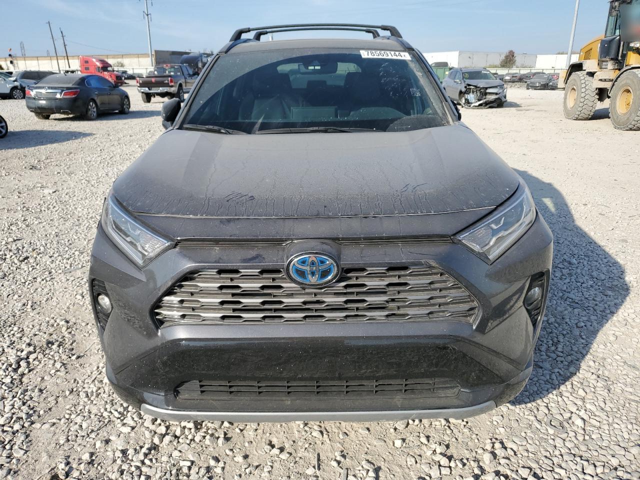 2021 Toyota RAV 4 VIN 2T3E6RFVXMW003310 Copart auction photo, side / front end damage thumbnail 5