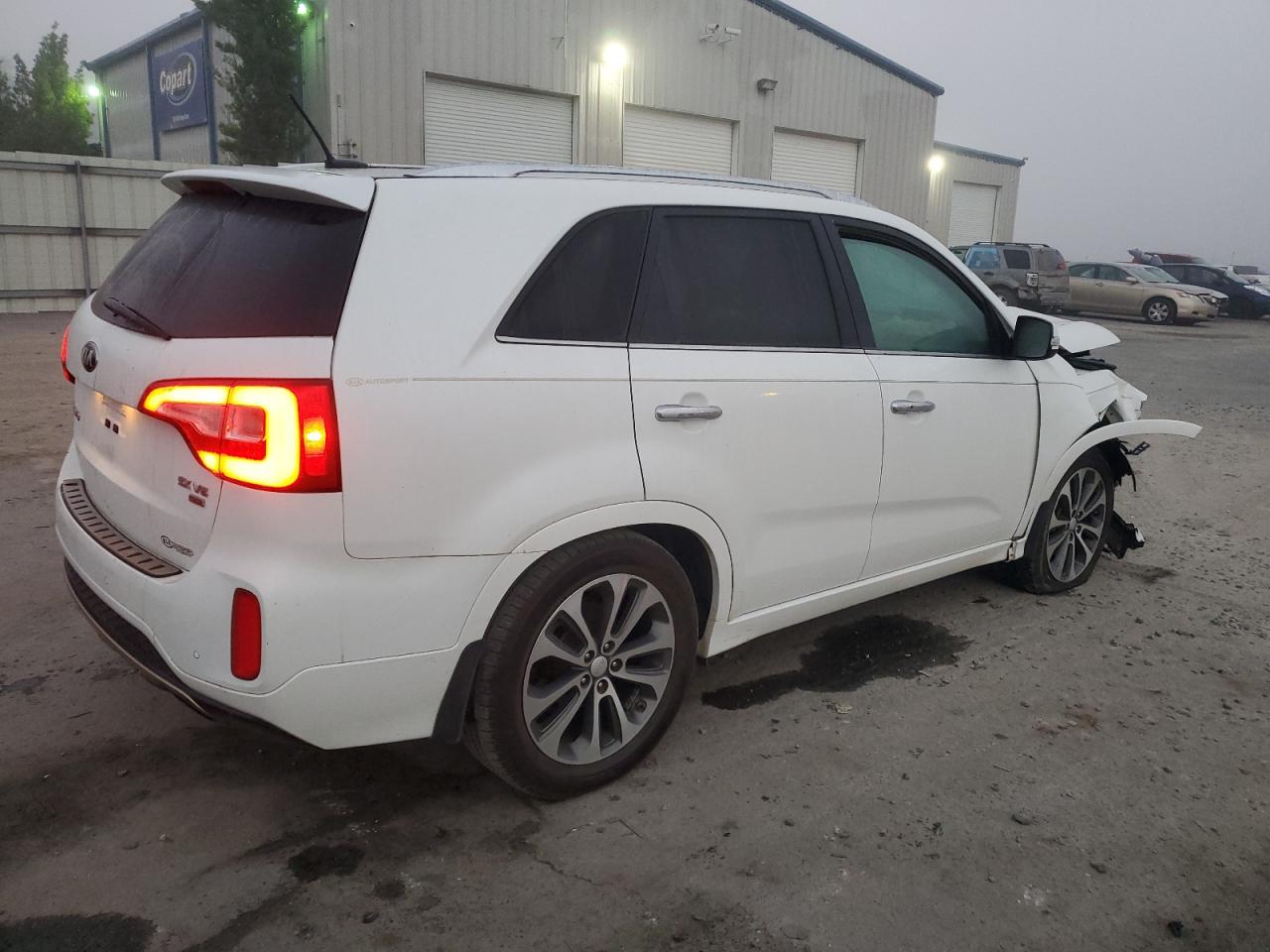 2014 KIA Sorento VIN 5XYKW4A75EG549298 Copart auction photo, front end / side damage thumbnail 3