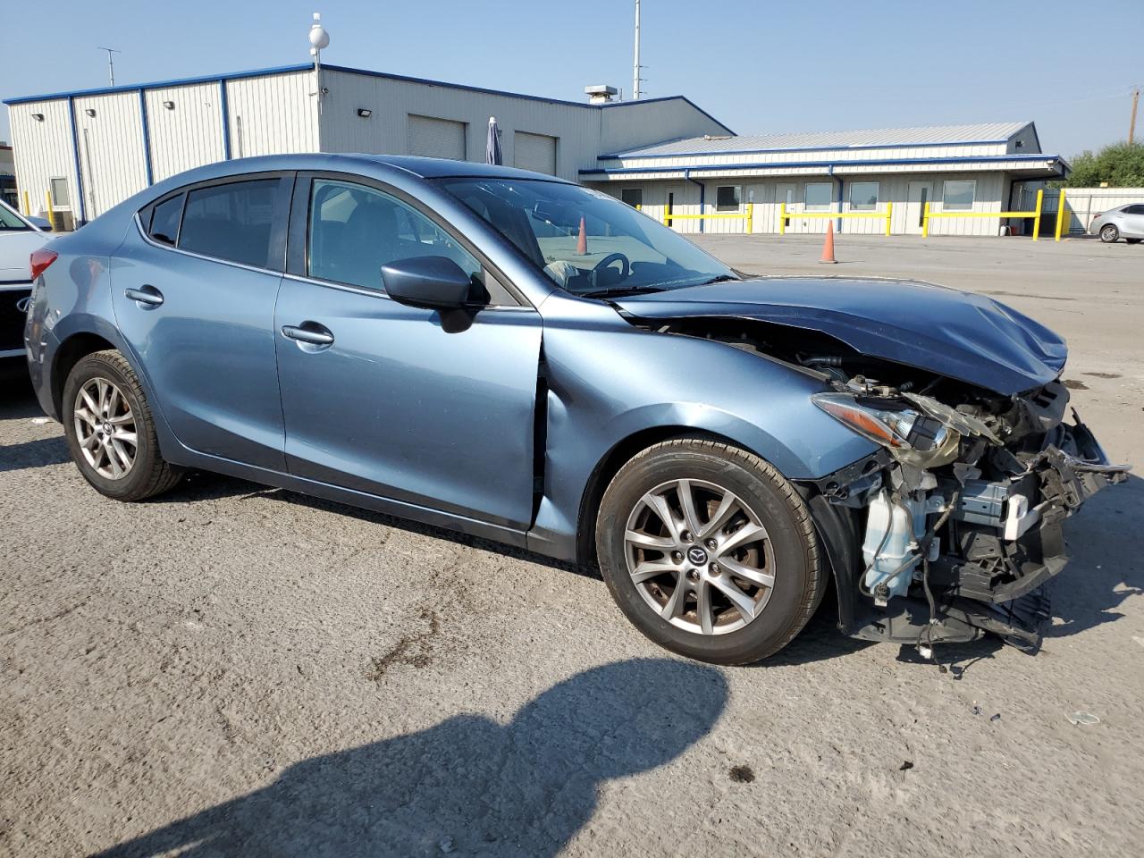 2016 Mazda 3 VIN JM1BM1X7XG1279595 Copart auction photo, front end damage thumbnail 4