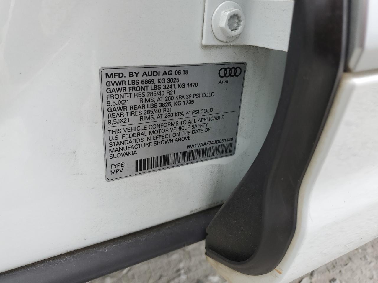 2018 Audi Q7 VIN WA1VAAF74JD051440 Copart auction photo, front end damage thumbnail 16