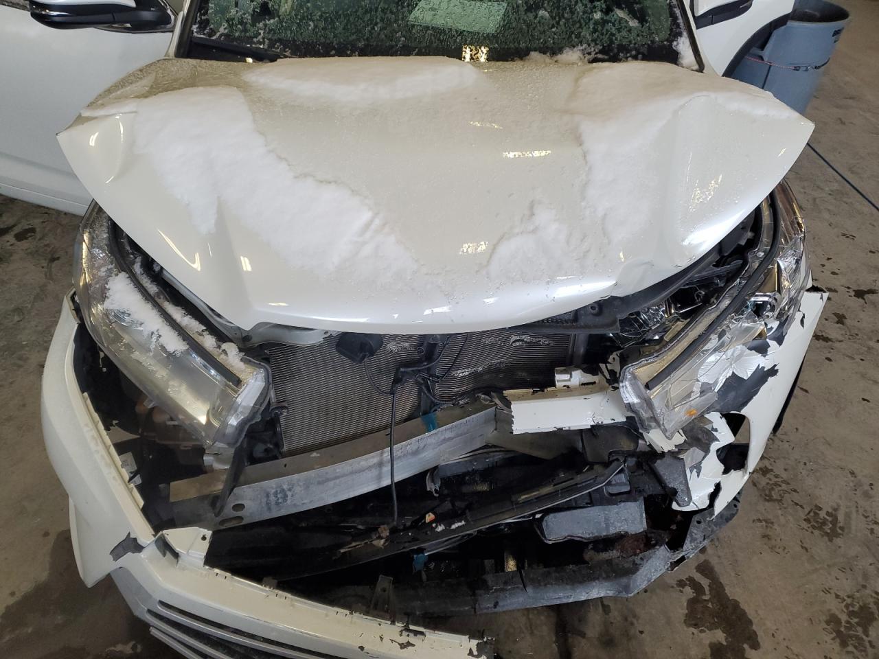 2018 Toyota Highlander VIN 5TDJZRFH2JS534384 Copart auction photo, front end damage thumbnail 13