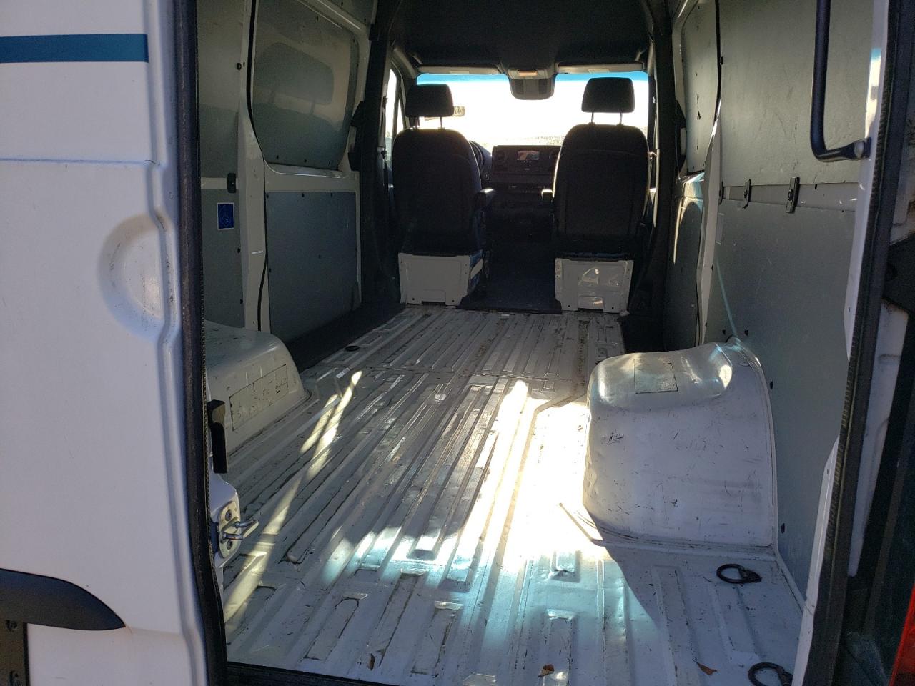 2019 Mercedes-Benz Sprinter VIN WD4PF0CD6KP038134 Copart auction photo, minor dent/scratches damage thumbnail 10