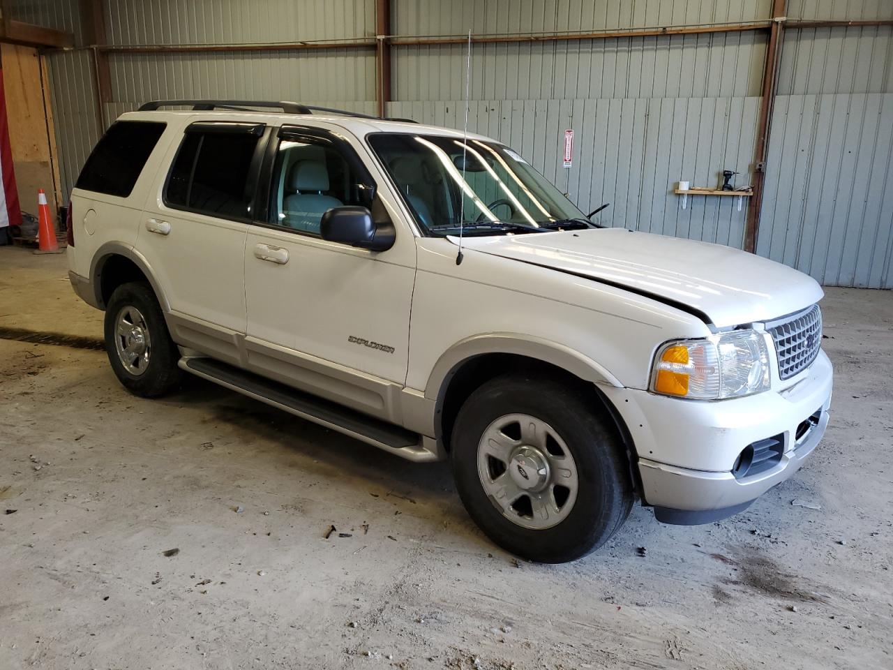 2002 Ford Explorer VIN 1FMDU75EX2ZC34370 Copart auction photo, front end / rear end damage thumbnail 4