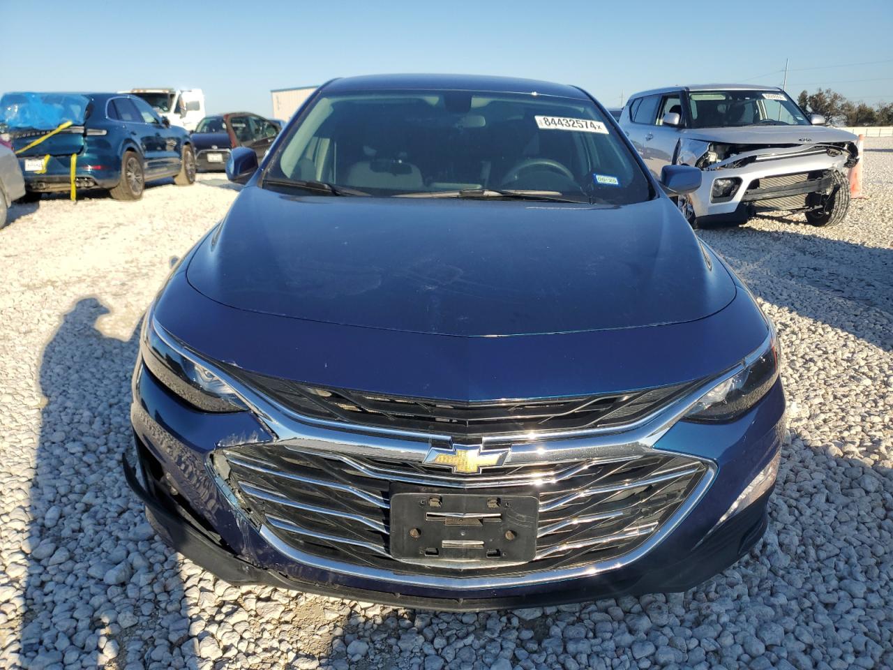 2019 Chevrolet Malibu VIN 1G1ZD5ST4KF158947 Copart auction photo, front end / minor dent/scratches damage thumbnail 5