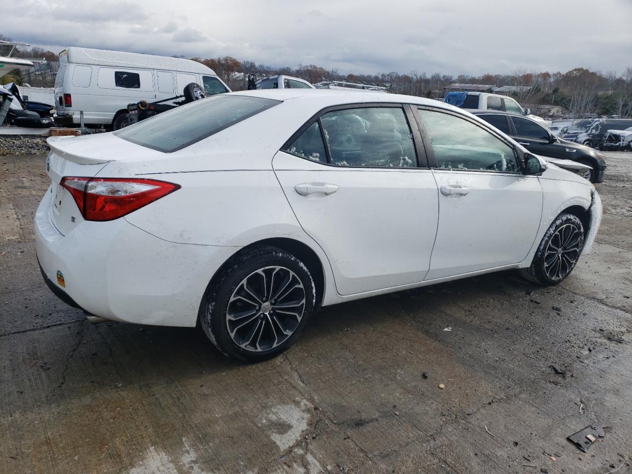 2016 Toyota Corolla VIN 5YFBURHE2GP454476 Copart auction photo, front end damage thumbnail 3