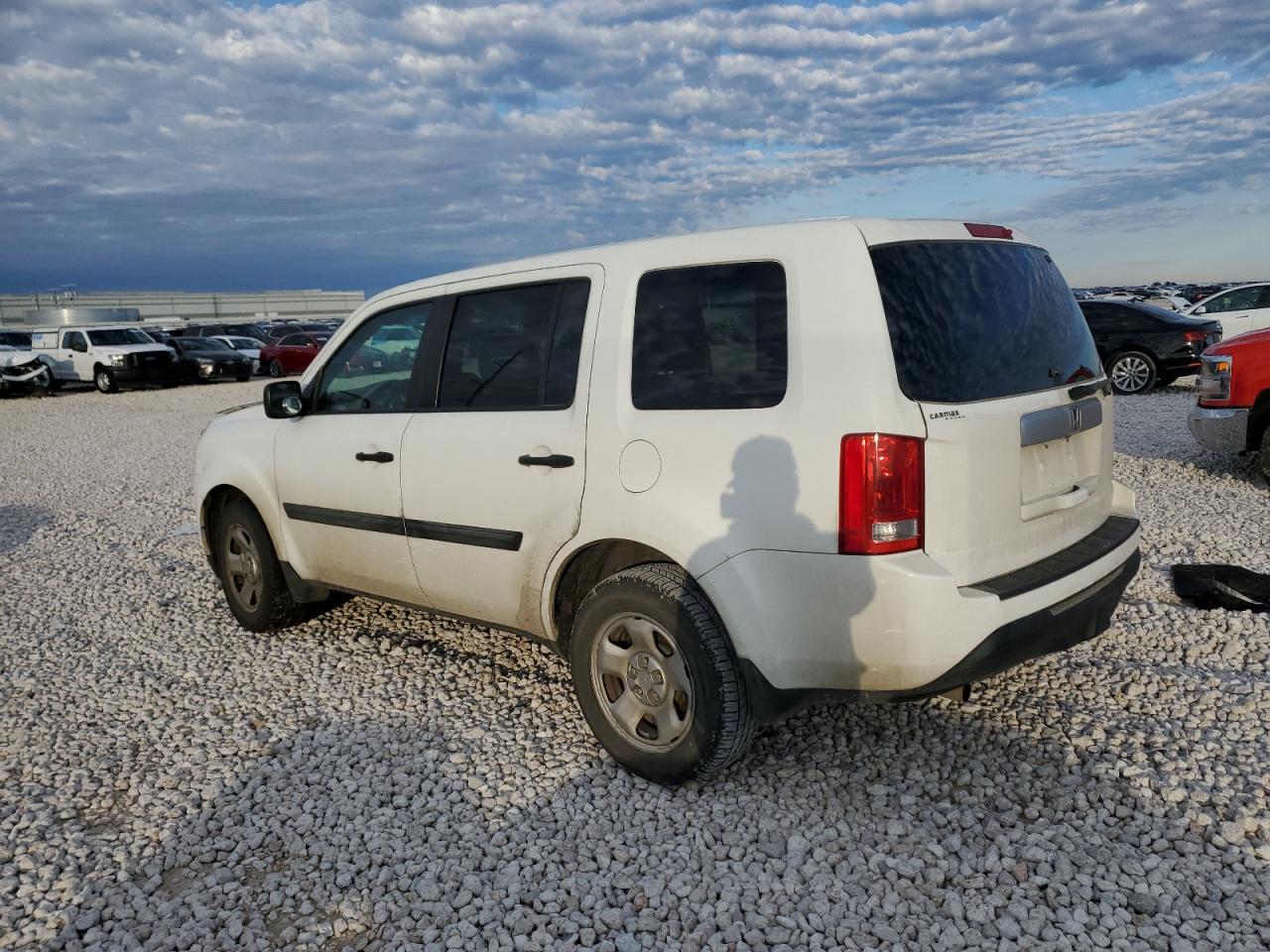 2015 Honda Pilot VIN 5FNYF4H22FB027743 Copart auction photo, front end damage thumbnail 2