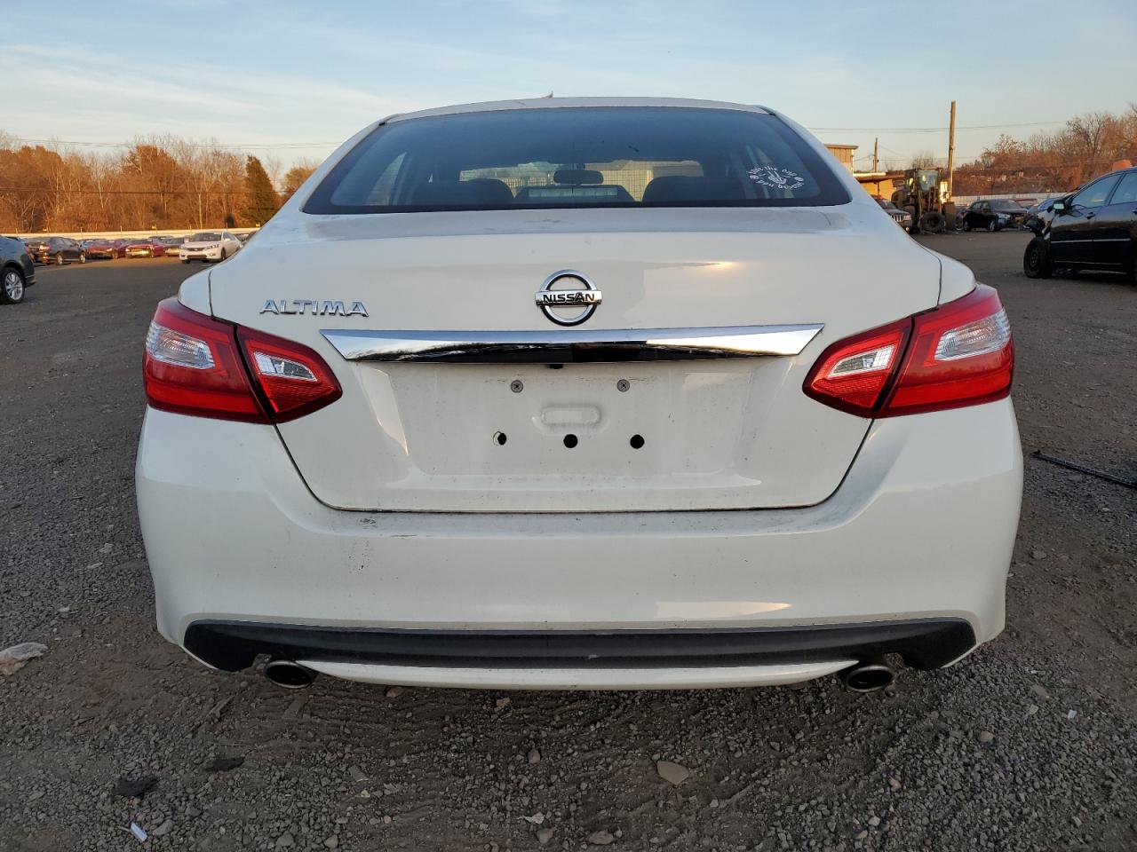 2017 Nissan Altima VIN 1N4AL3AP5HC495997 Copart auction photo, front end damage thumbnail 6