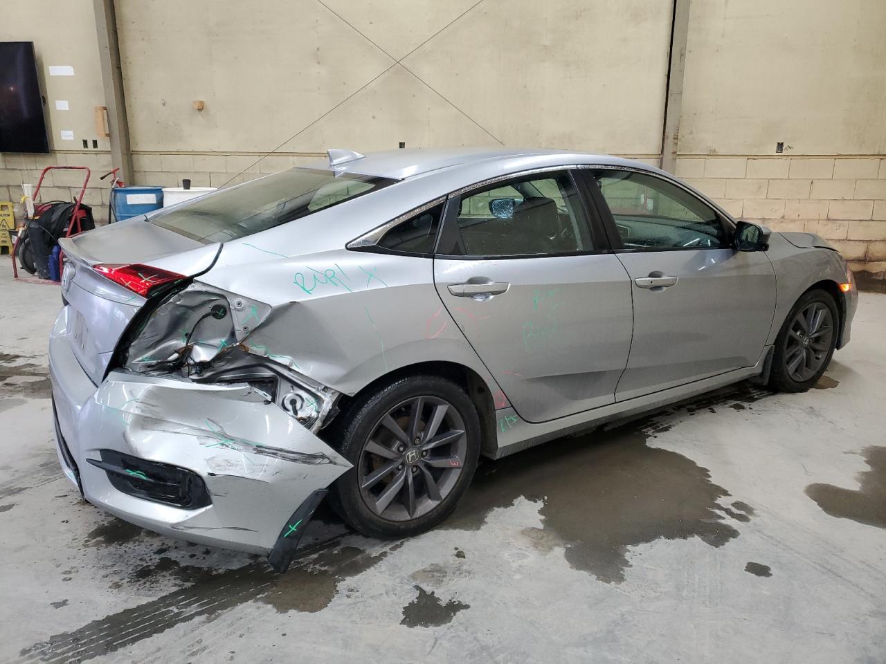 2019 Honda Civic VIN 19XFC1F79KE200493 Copart auction photo, rear end / minor dent/scratches damage thumbnail 3