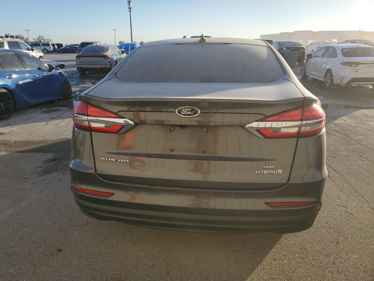 2019 Ford Fusion VIN 3FA6P0LU1KR188623 Copart auction photo, normal wear damage thumbnail 6