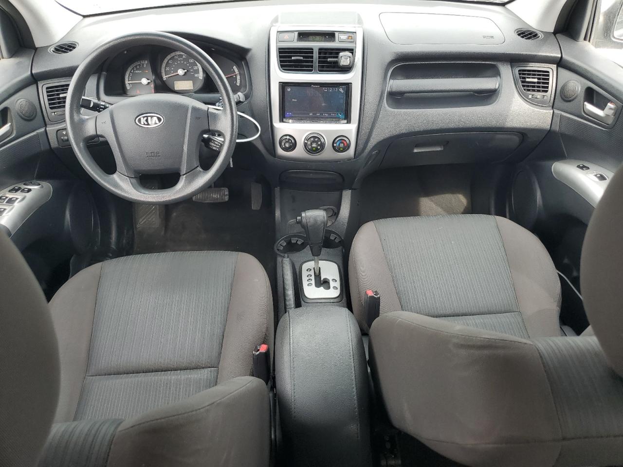 2010 KIA Sportage VIN KNDKGCA36A7705196 Copart auction photo, front end damage thumbnail 8